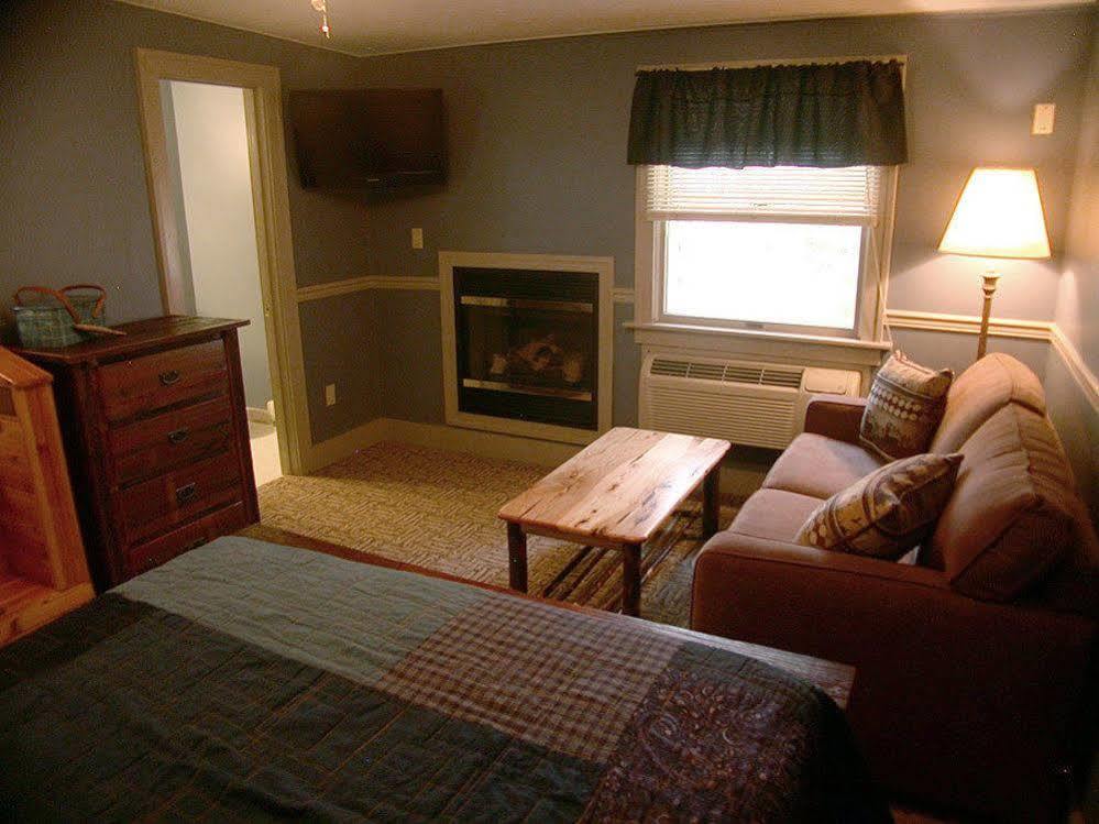 Mountaintop Lodge At Lake Naomi Pocono Pines 外观 照片