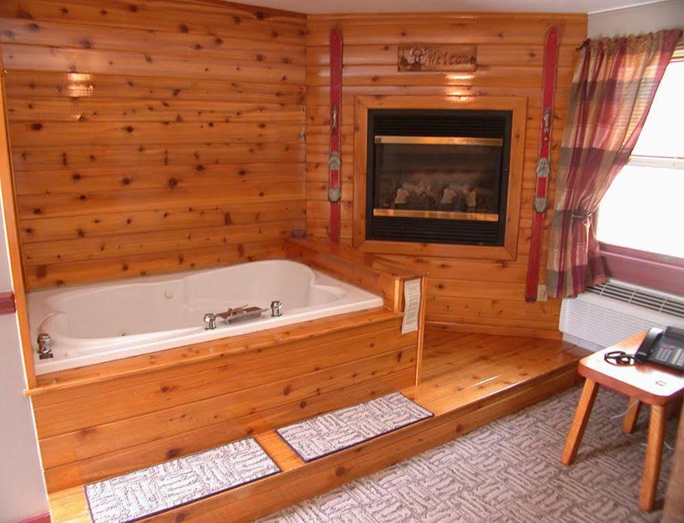 Mountaintop Lodge At Lake Naomi Pocono Pines 外观 照片